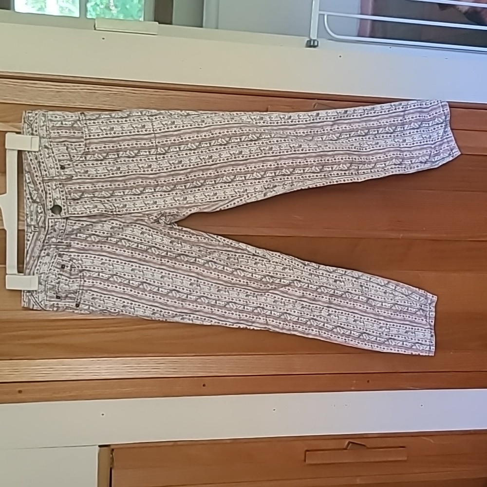 Free People Gray and Pink Patterned White Pants